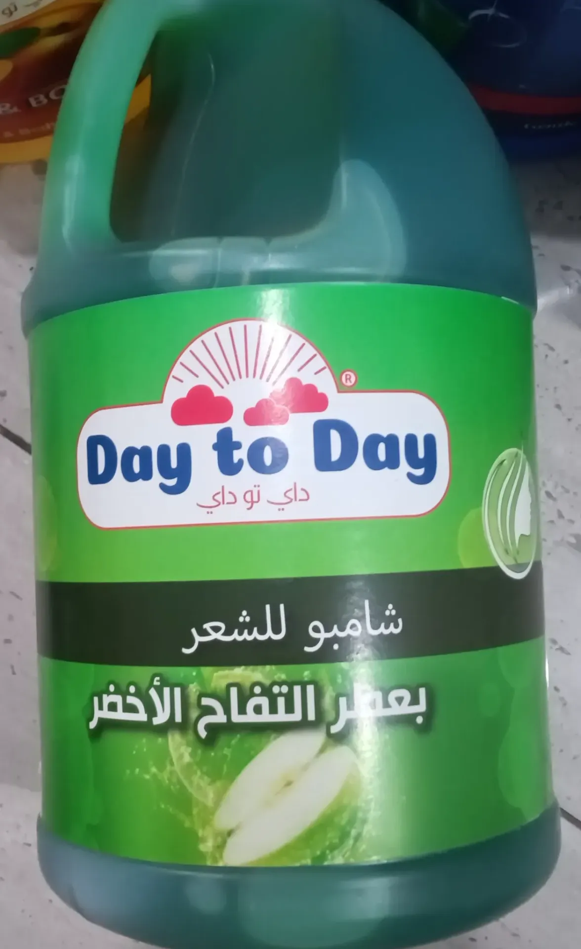 Day to day shampoo green apple 3.8L